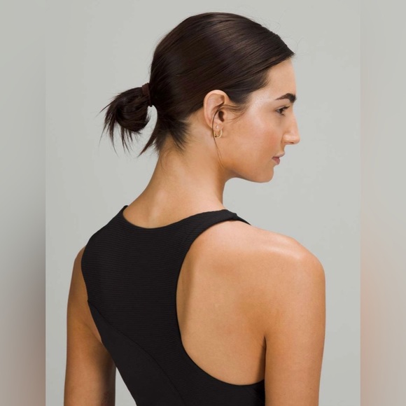 Lululemon Ribbed Asymmetrical Yoga Tank Top - Picture 3 of 8